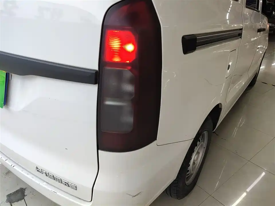 Wuling Wuling Hongguang V
