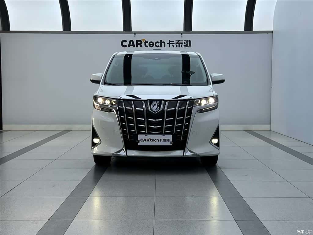 Toyota Alphard, 2022 2