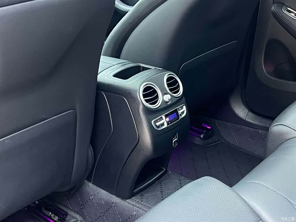 Mercedes-Benz GLC, 2021 11