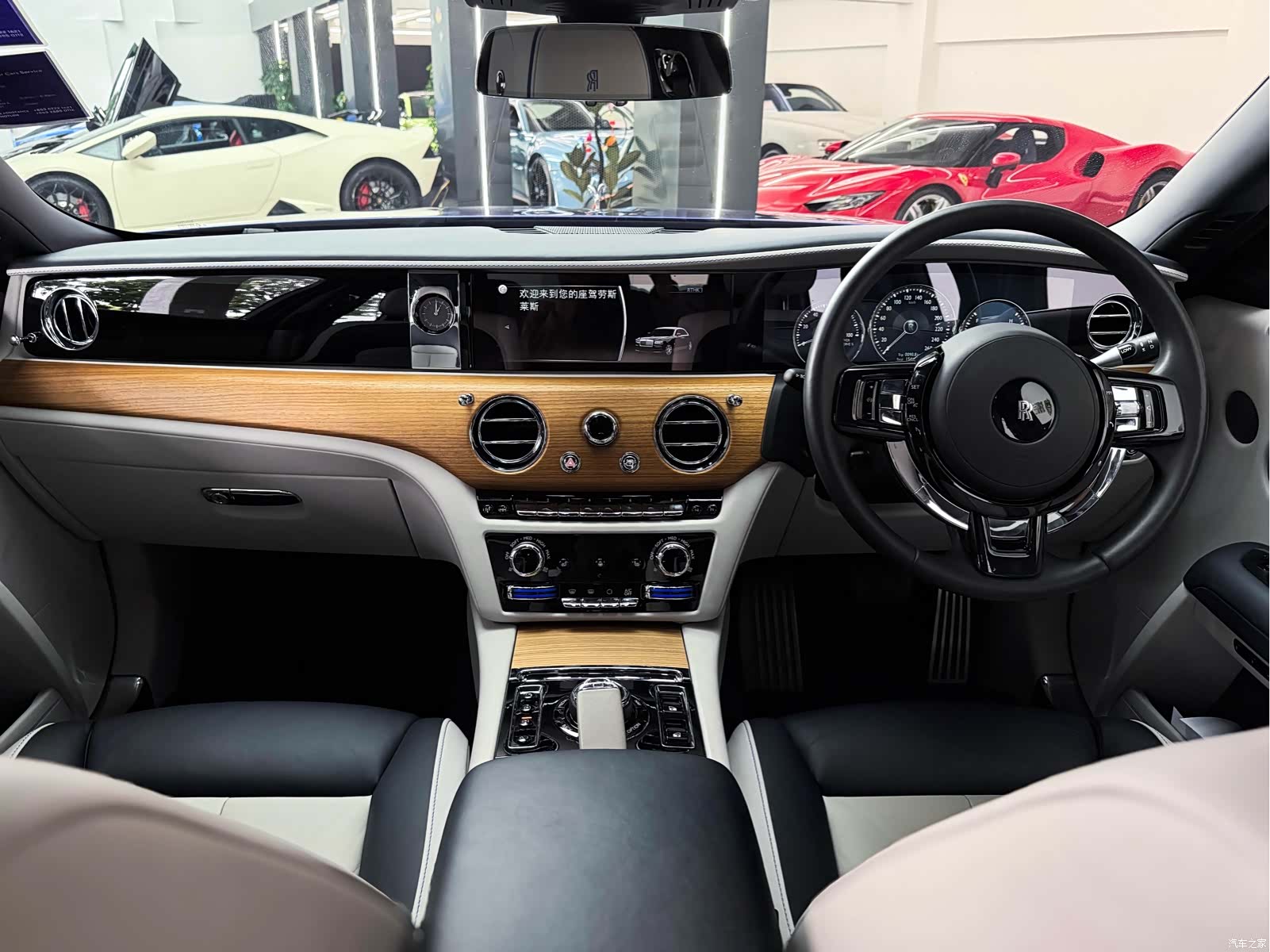 Rolls-Royce Ghost, 2021 19