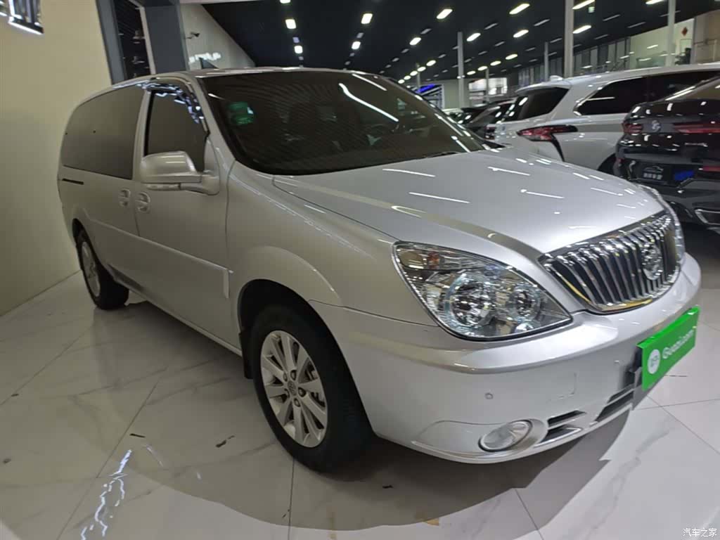 Buick GL8, 2017 4