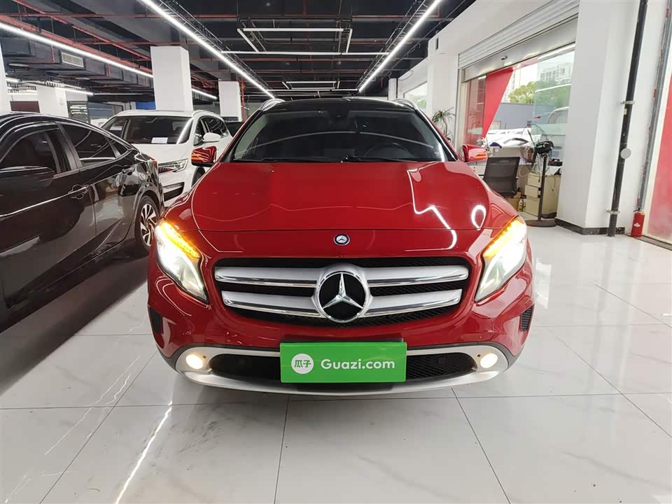 Mercedes-Benz GLA