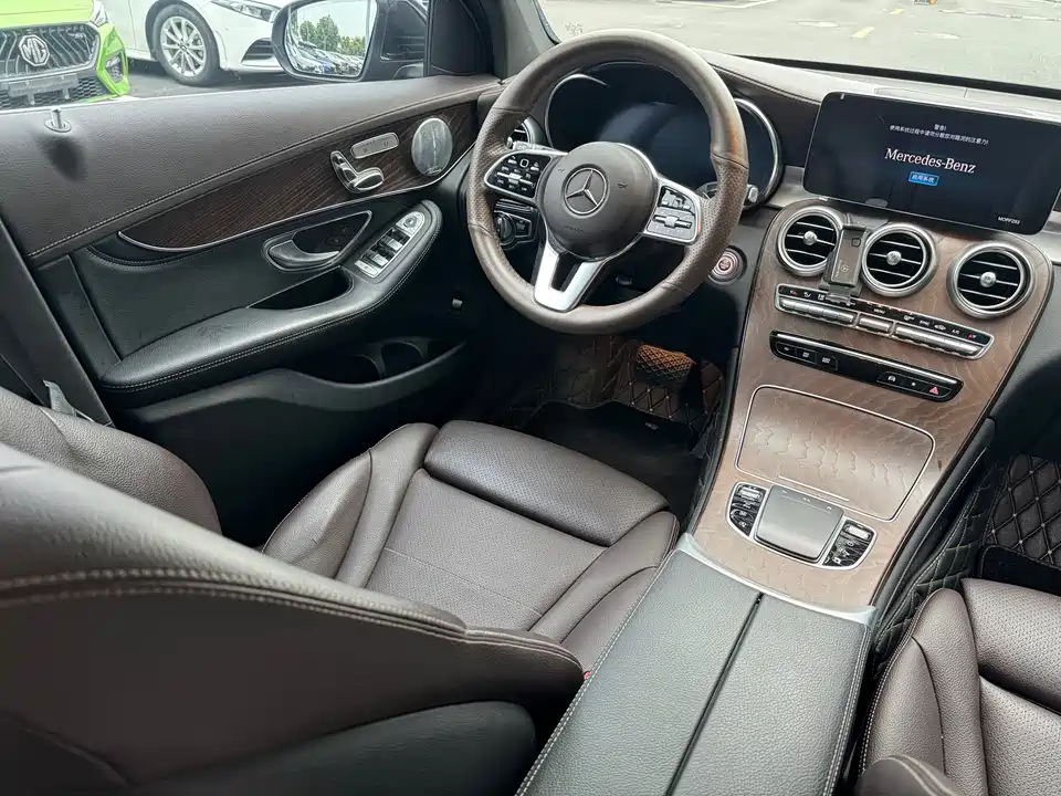 Mercedes-Benz GLC Mercedes-Benz GLC