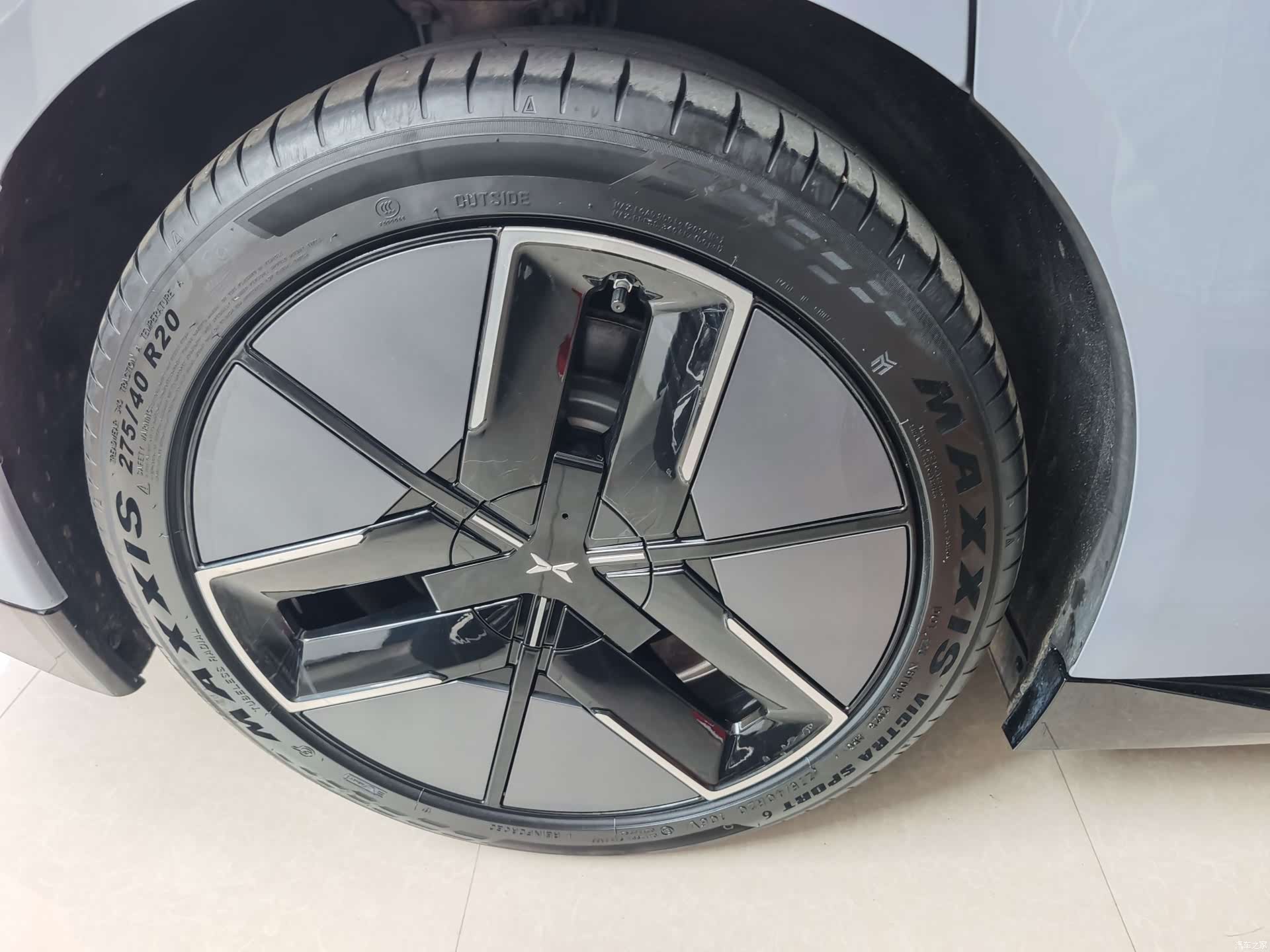 Xpeng P7, 2025 15
