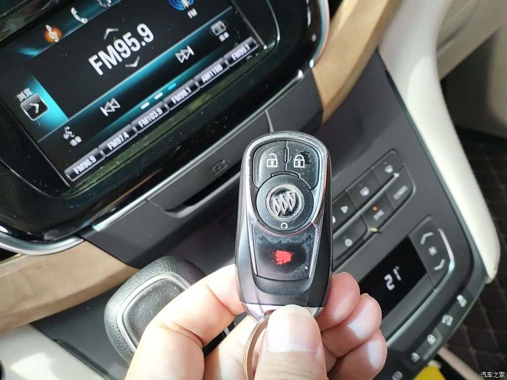 Buick GL8, 2019 9