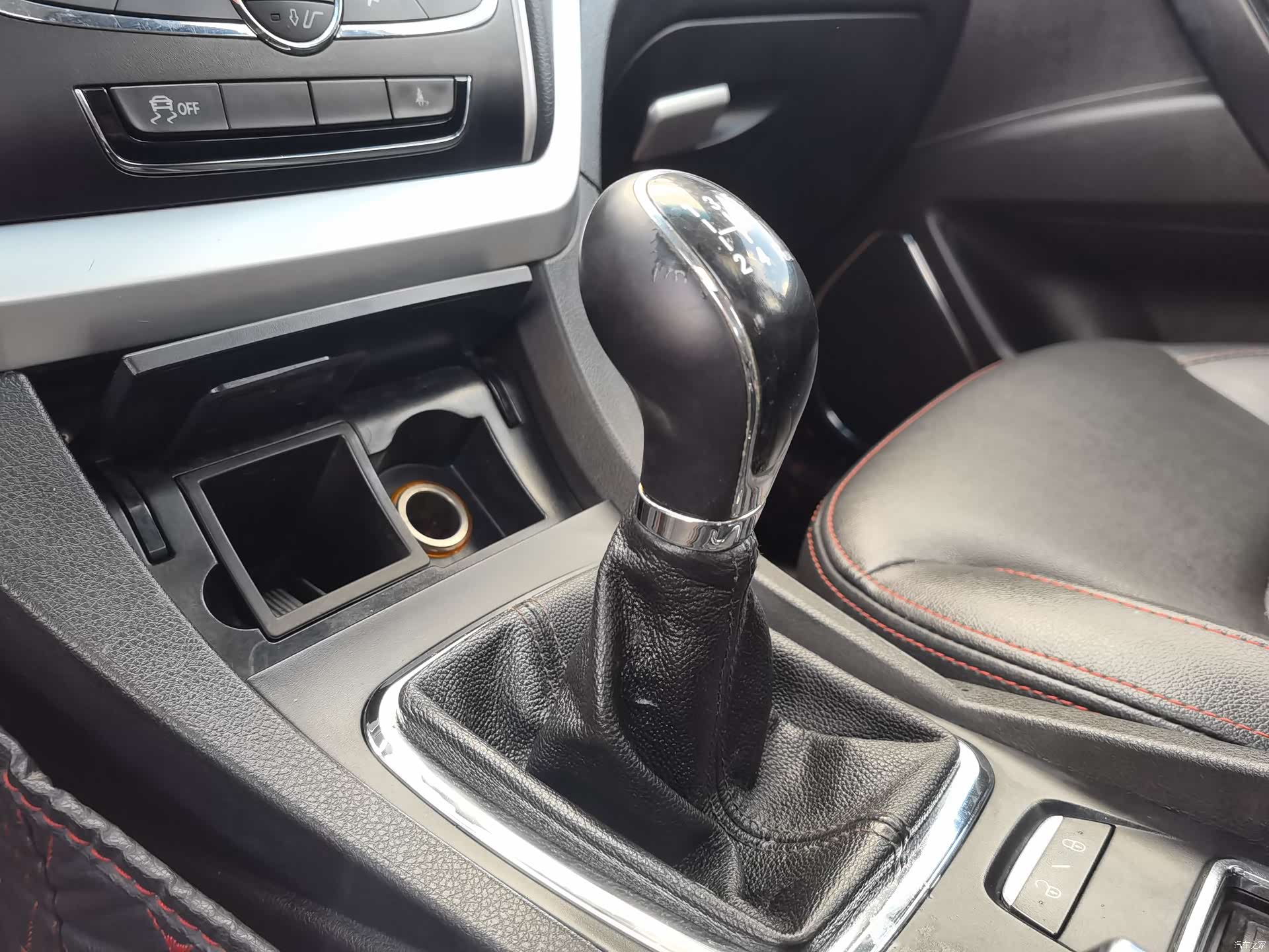 Geely Emgrand, 2015 14