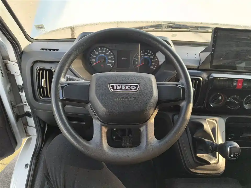 Iveco proud