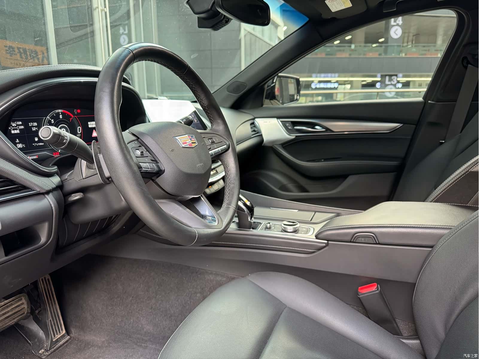 Cadillac CT5, 2022 4