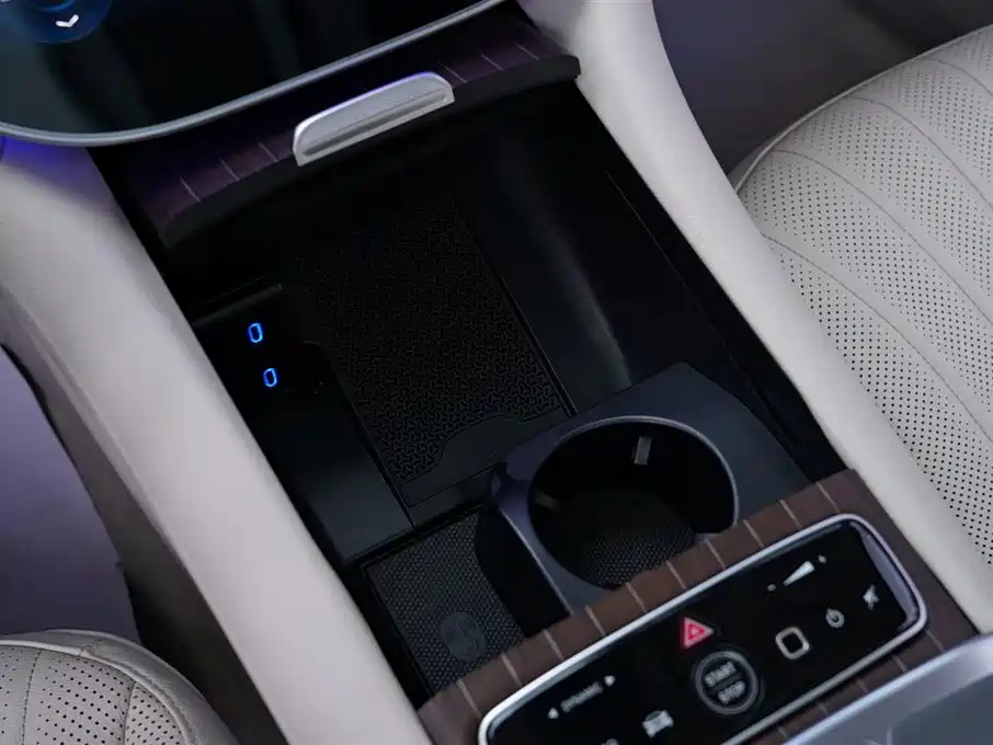 Mercedes-Benz EQS SUV