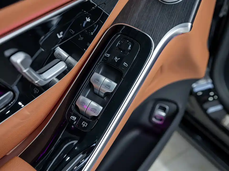 Mercedes-Benz S-class Mercedes-Benz S-class