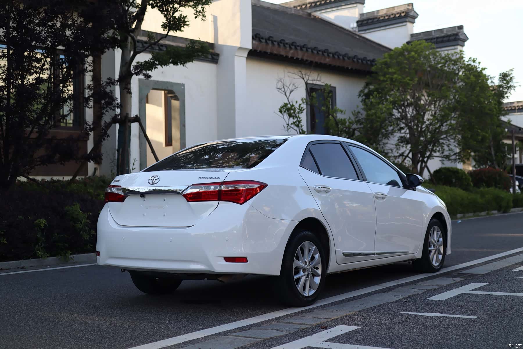 Toyota Corolla, 2015 все фото