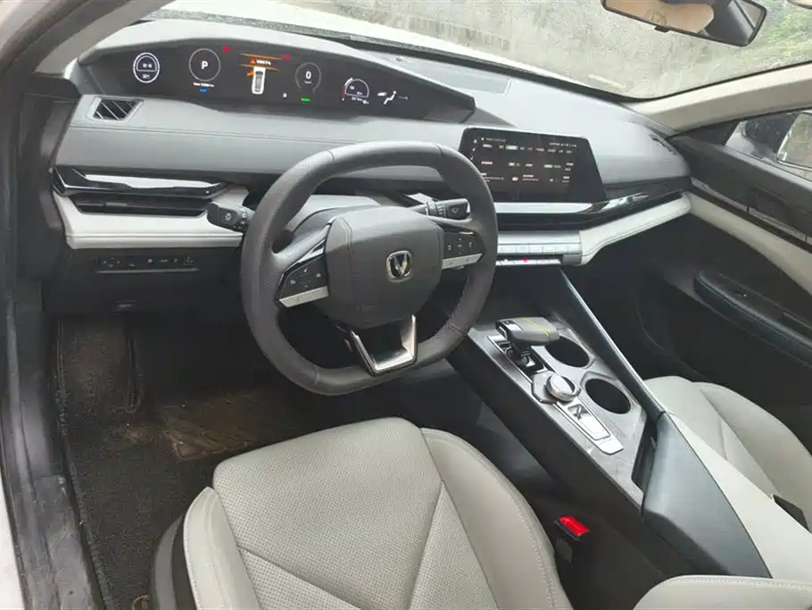 Changan UNI-V Smart iDD