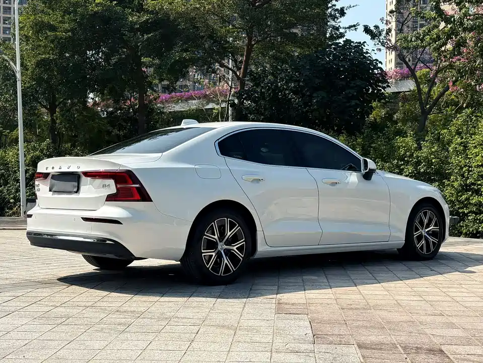 Volvo S60
