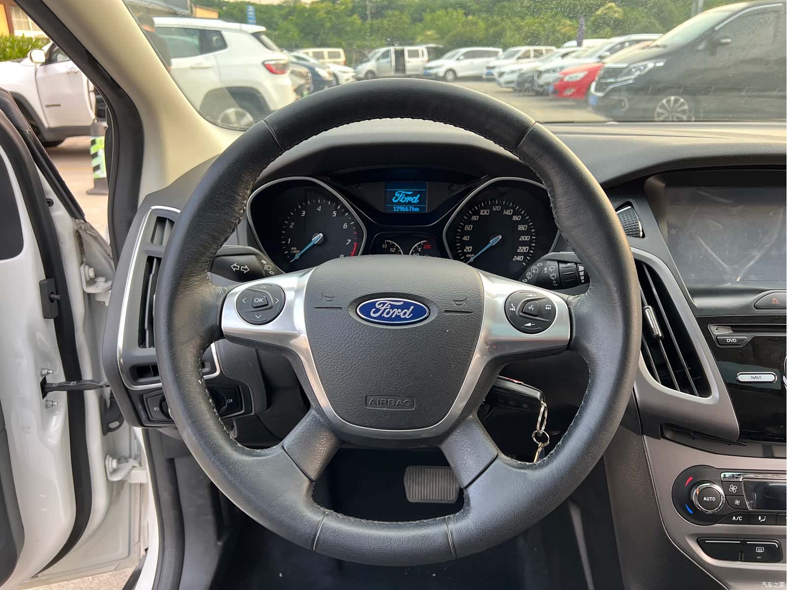 Ford Focus, 2014 7