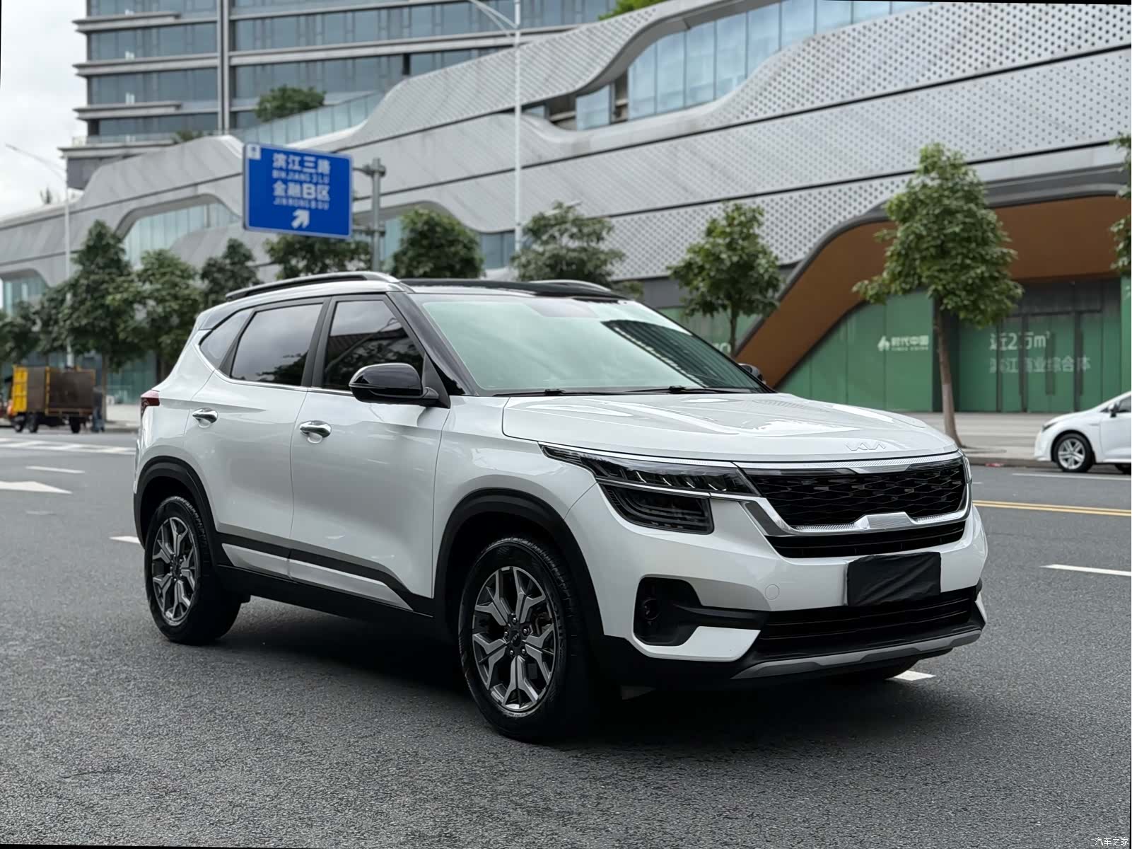Kia KX3, 2021 3