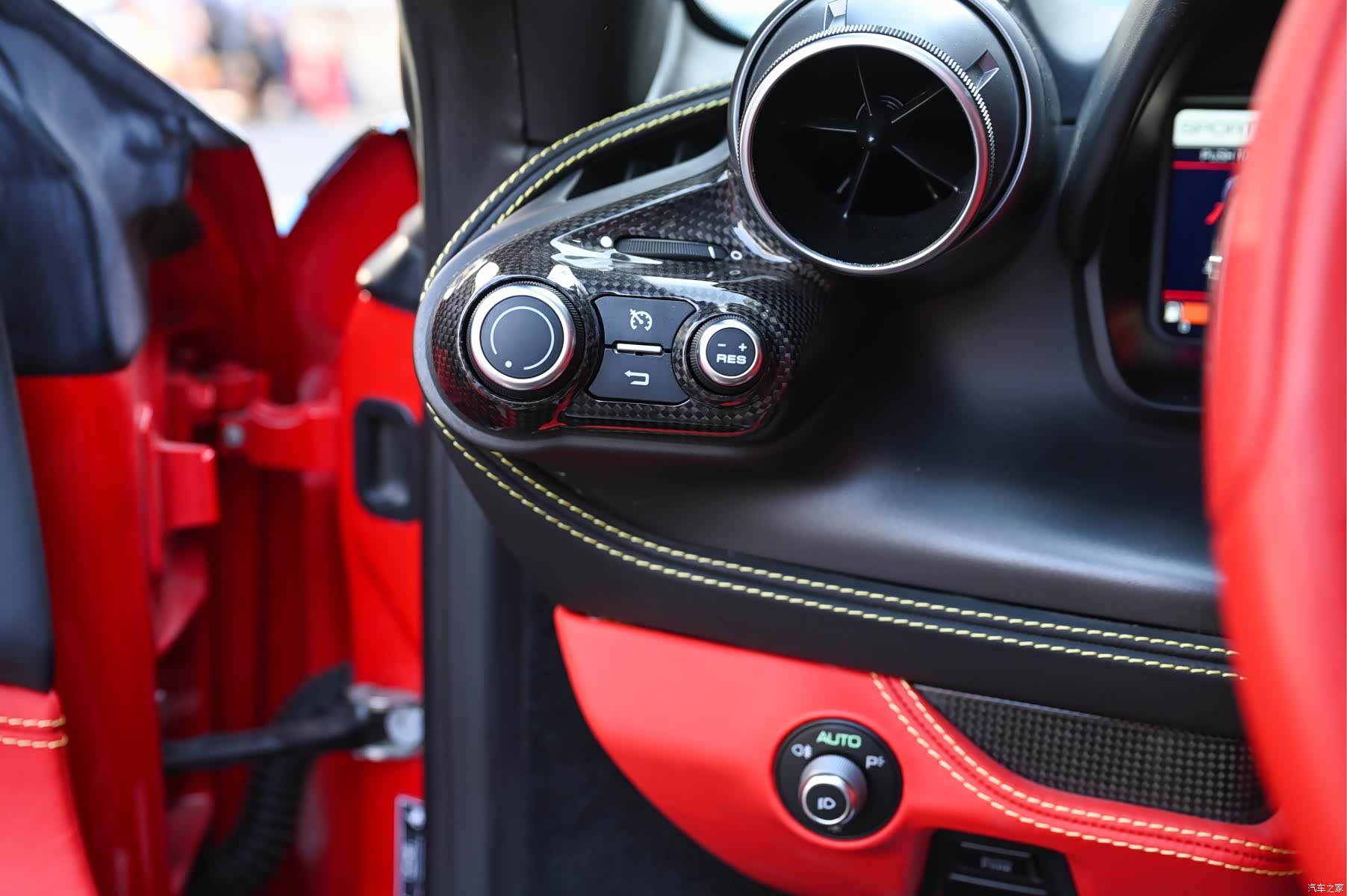 Ferrari F8, 2022 8
