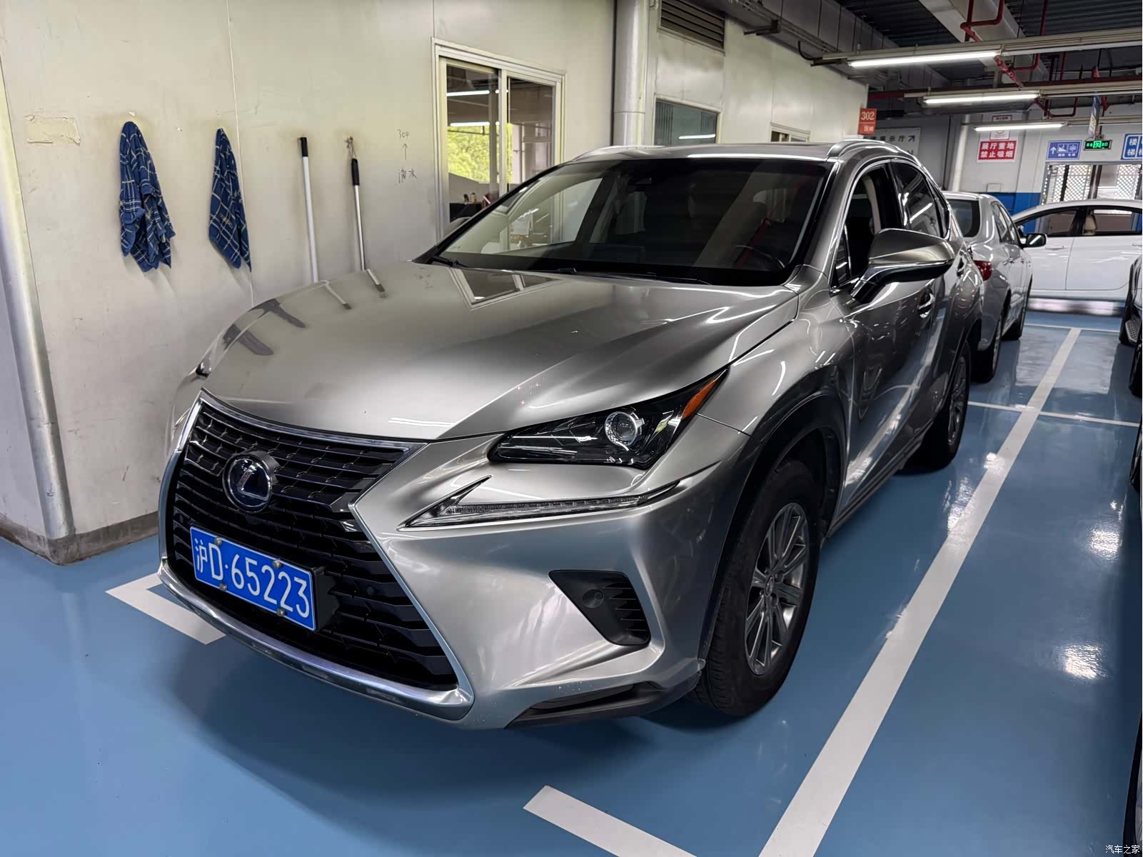 Lexus NX, 2018 1