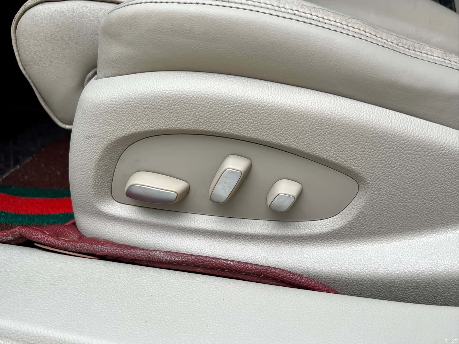 Cadillac XTS, 2015 10