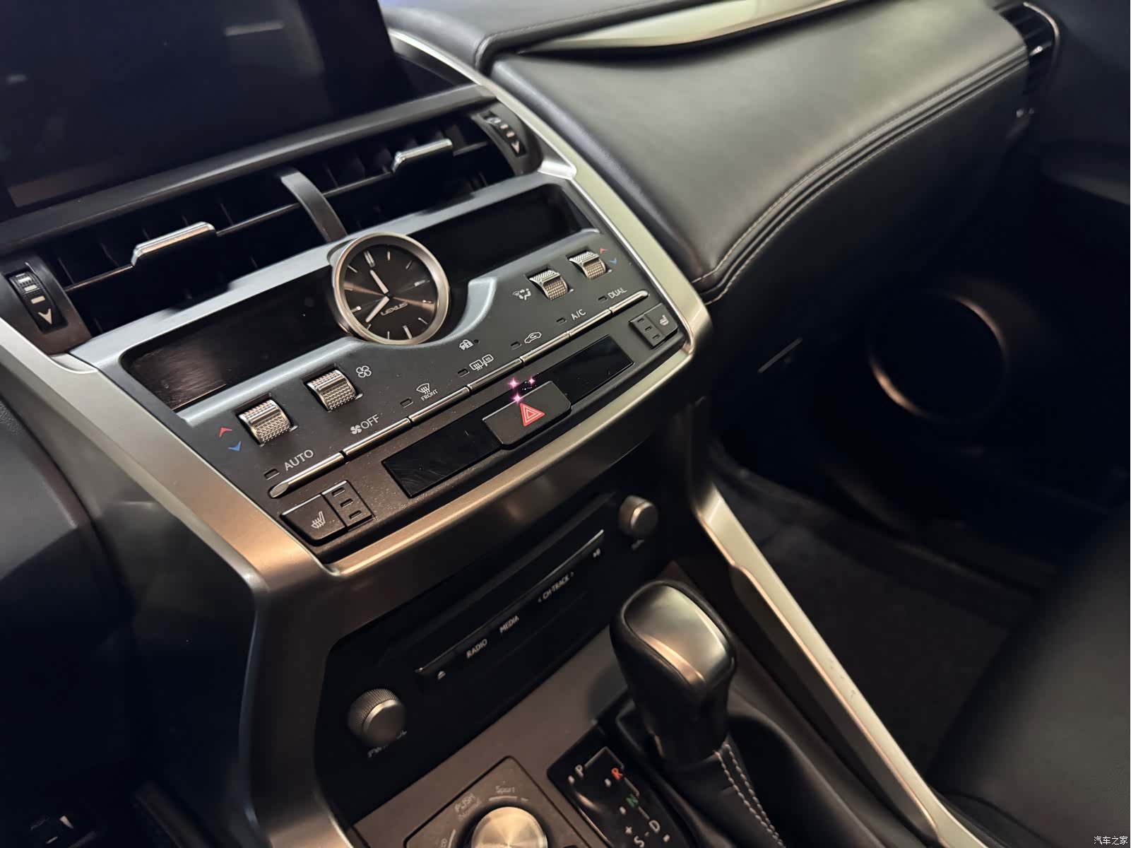 Lexus NX, 2018 9