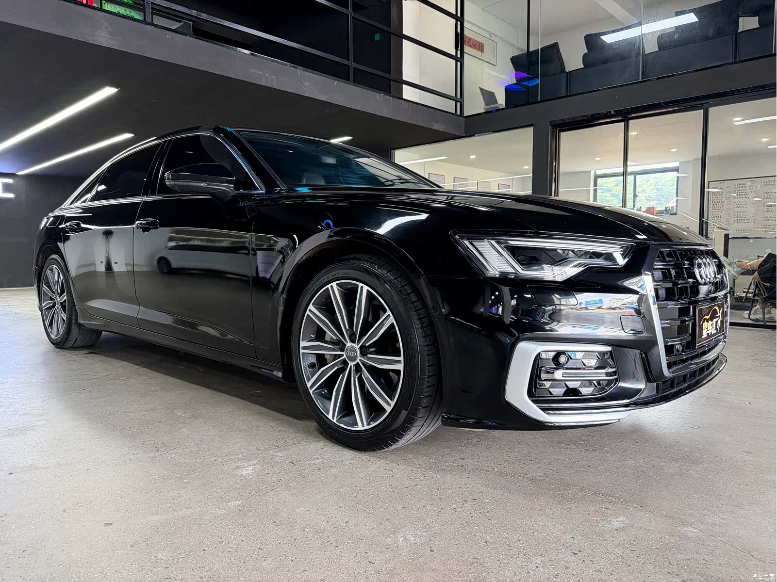 Audi A6L, 2020 3
