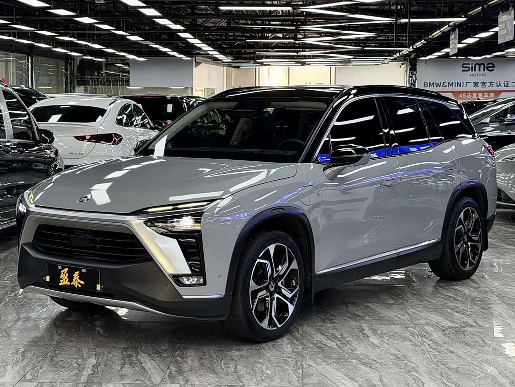 NIO ES8