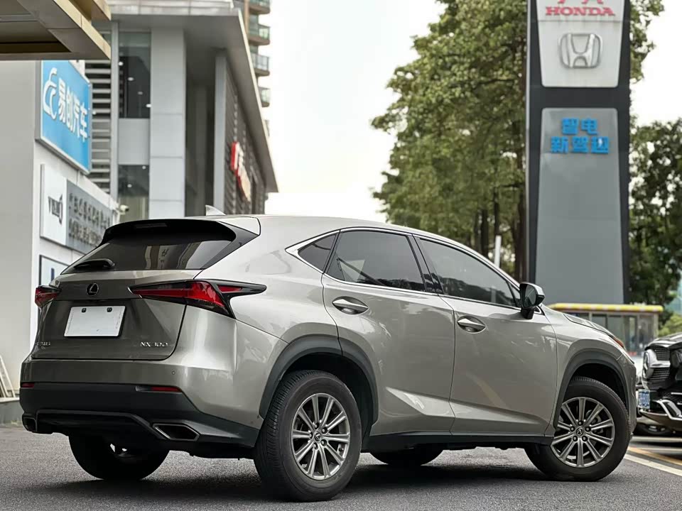 Lexus NX