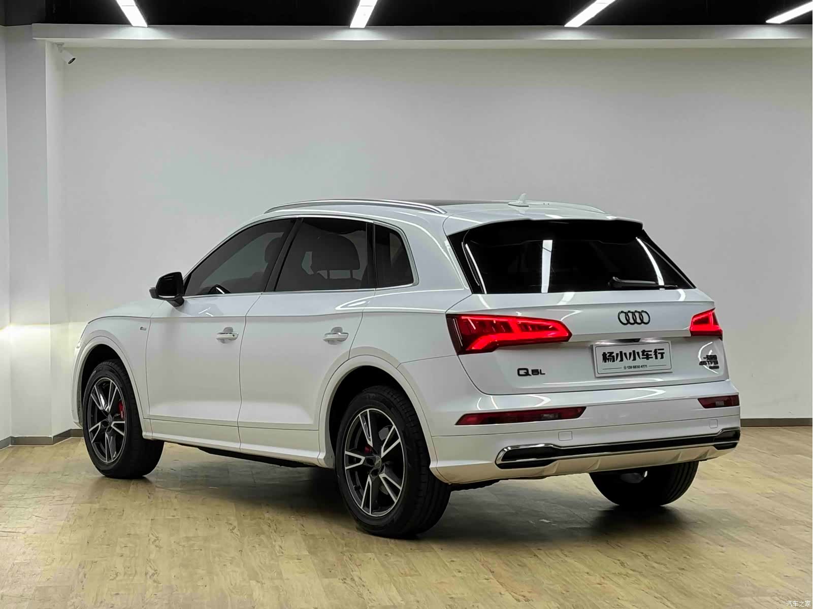 Audi Q5L, 2019 все фото