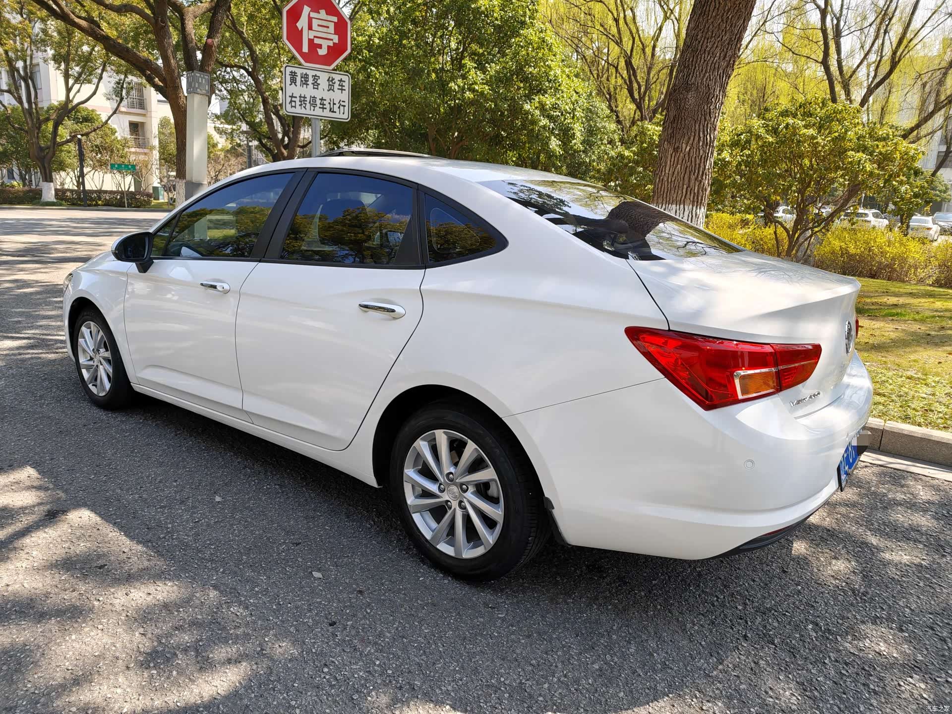 Buick Verano, 2016 6