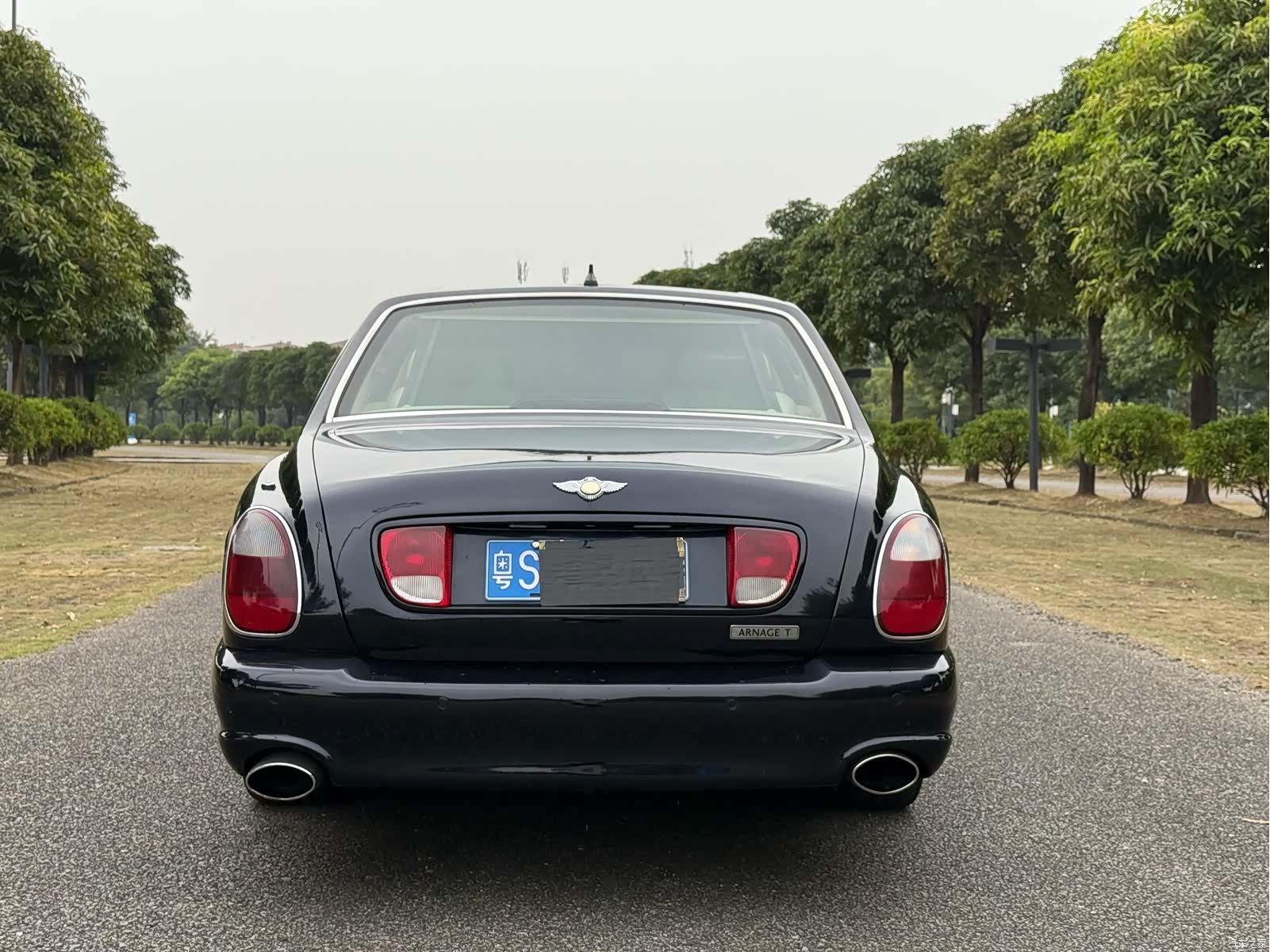 Bentley R, 2005 9
