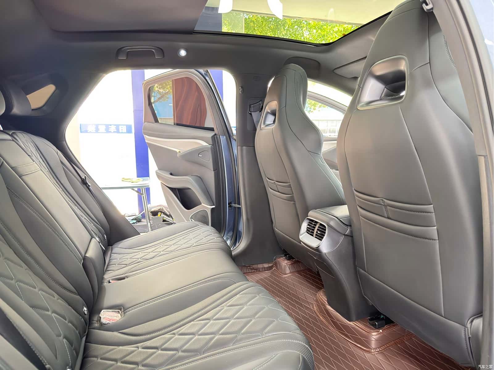 BYD HiAce, 2025 14