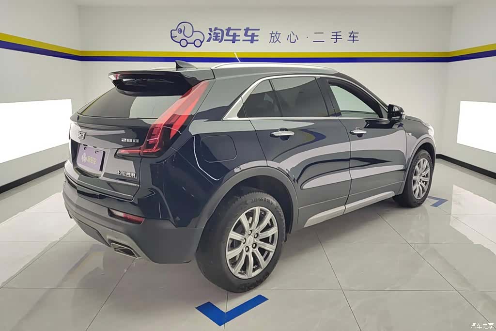 Cadillac XT4, 2021 3