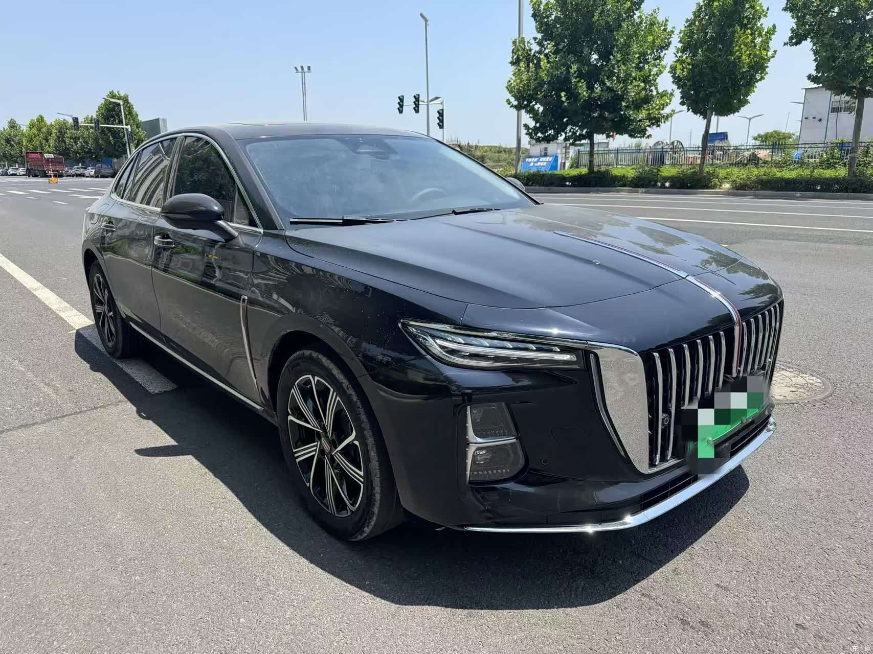Hongqi H5, 2025 3