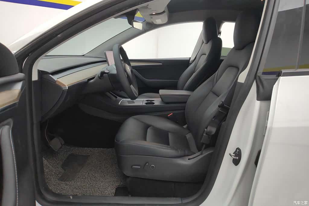 Tesla Model Y, 2021 9