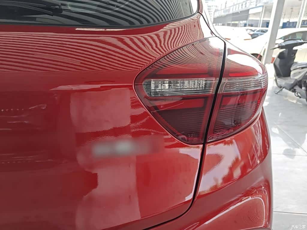 Geely Emgrand, 2020 8
