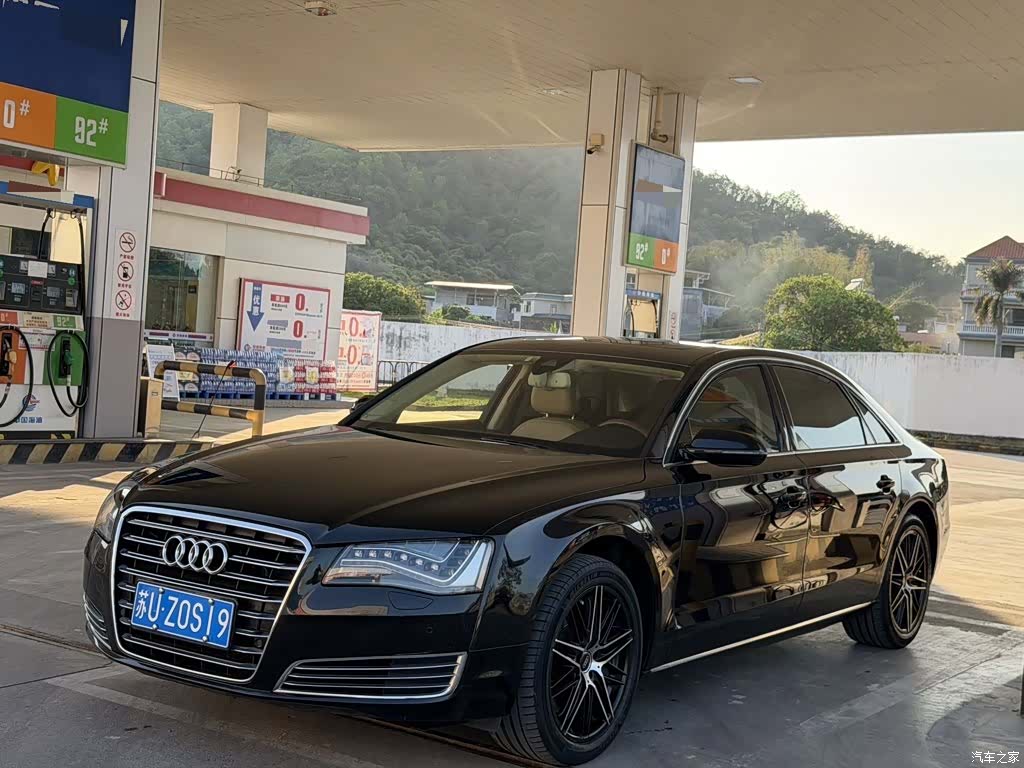 Audi A8L, 2013 1