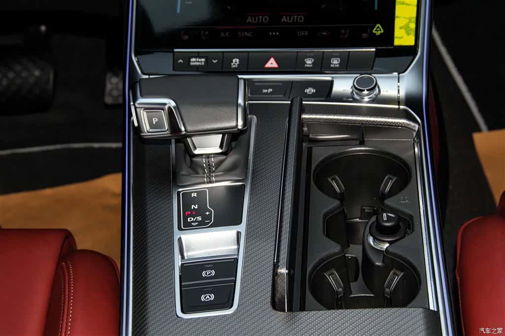 Audi A7L, 2025 27