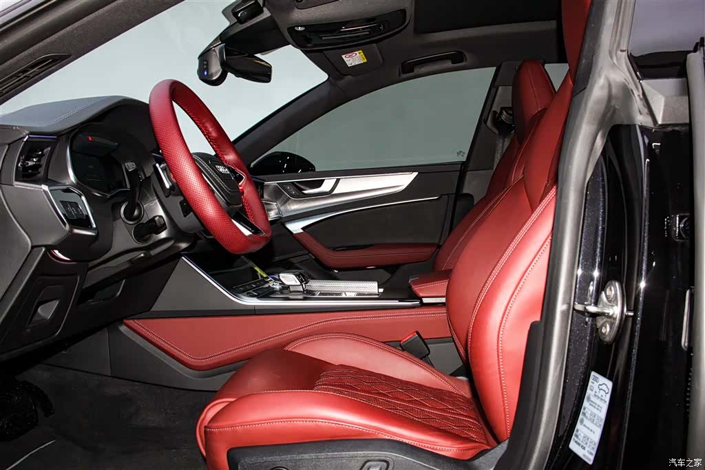 Audi A7L, 2025 29