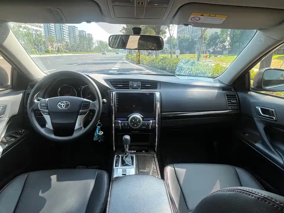 Toyota Reiz Toyota Reiz