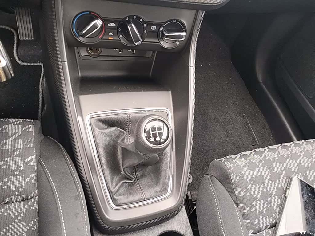 MG ZS, 2018 10