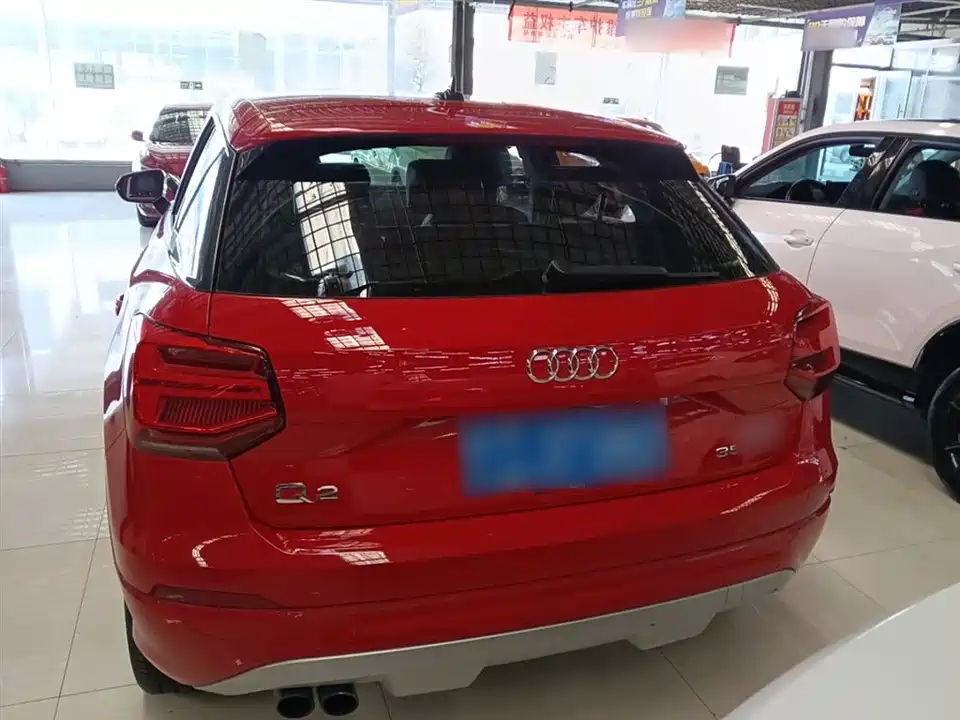 Audi Q2L Audi Q2L