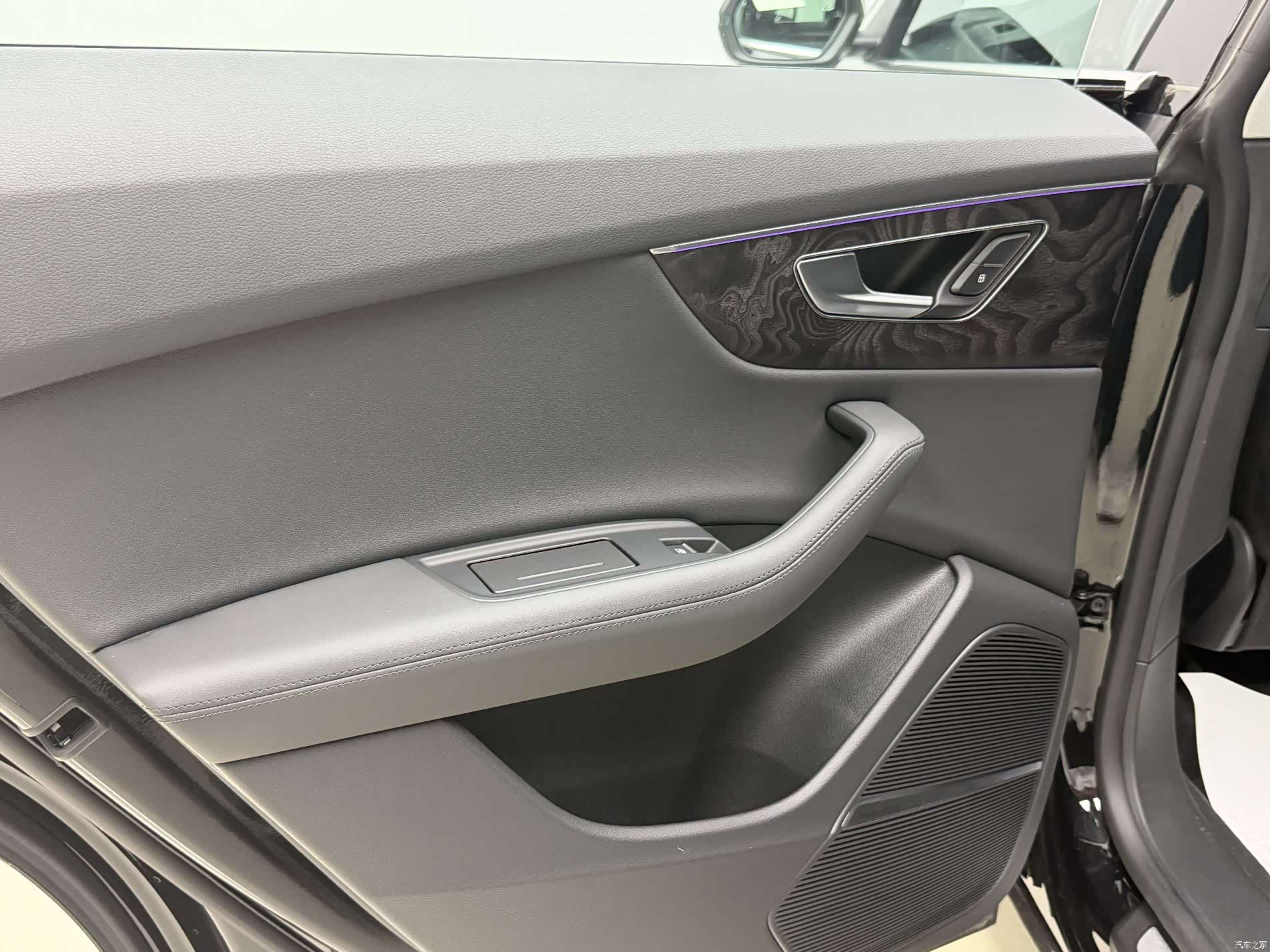 Audi Q8, 2024 15