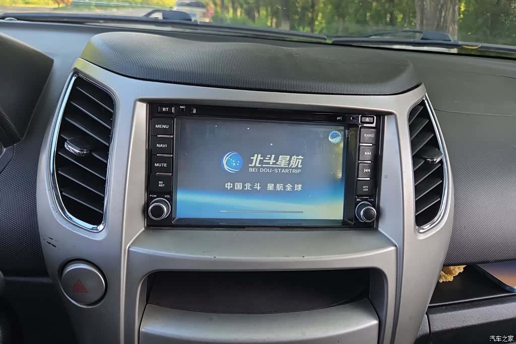 Great Wall M4, 2014 13