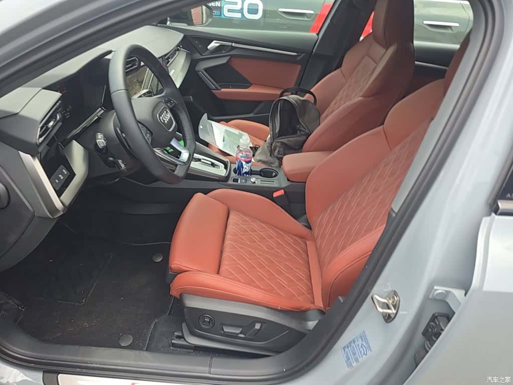 Audi Flying Spur, 2025 22