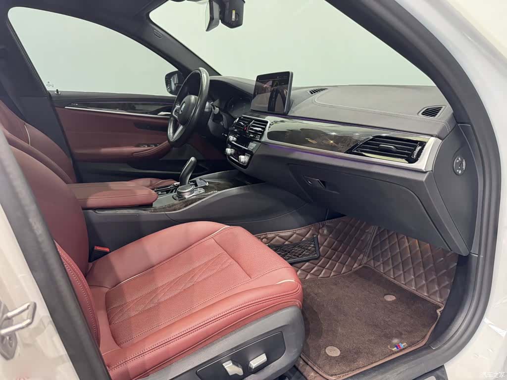 BMW 5 Series, 2022 10