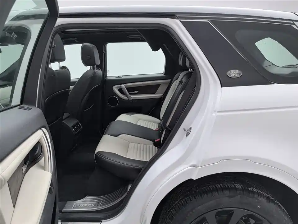 Land Rover Discover sports