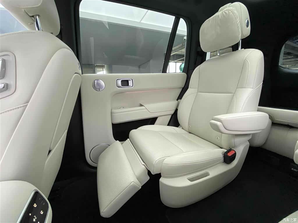 Li Auto L9, 2024 23