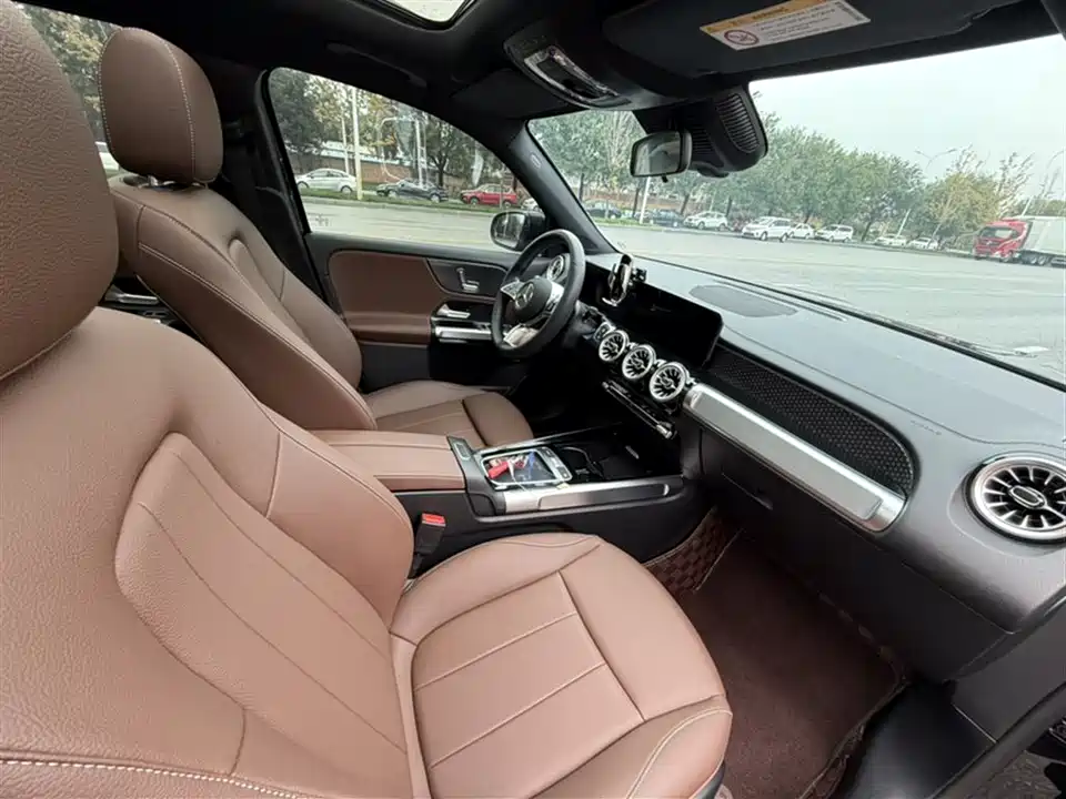 Mercedes-Benz GLB Mercedes-Benz GLB