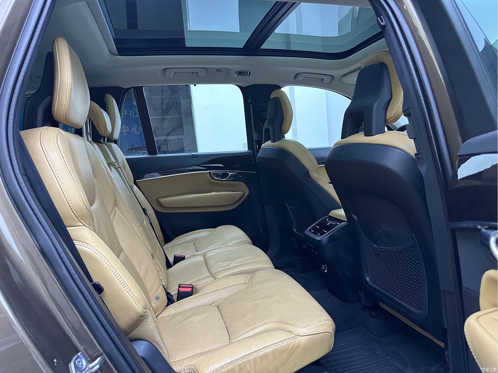 Volvo XC90, 2015 12