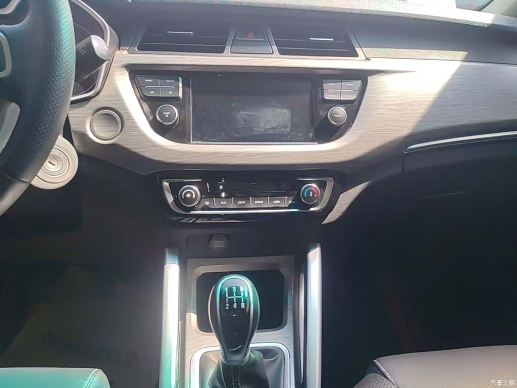 Geely X3, 2017 13