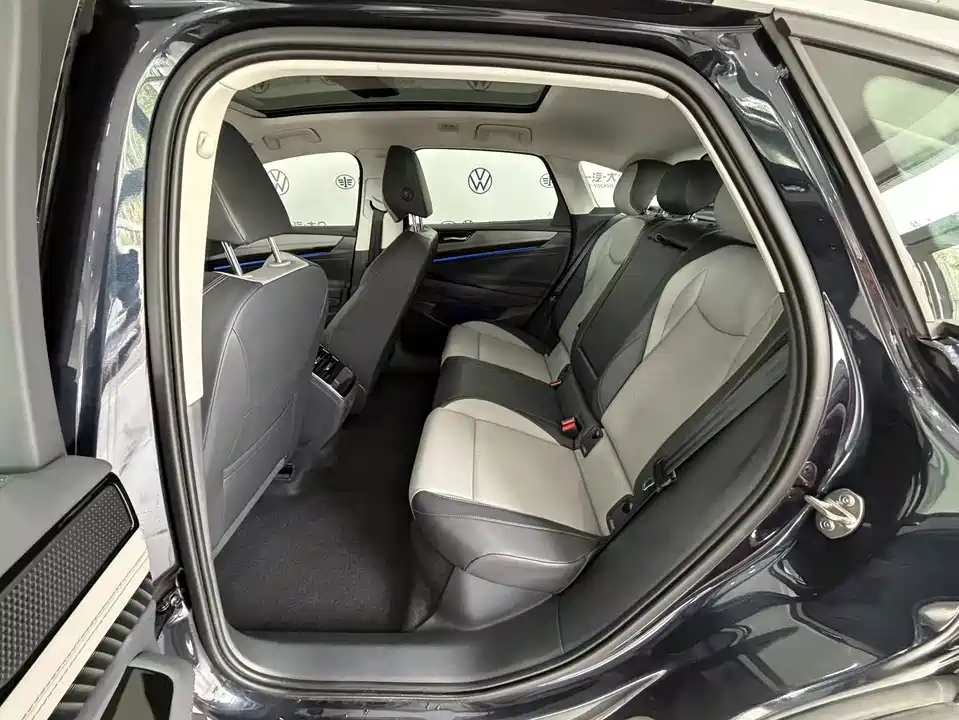 Volkswagen ID.7 VIZZION